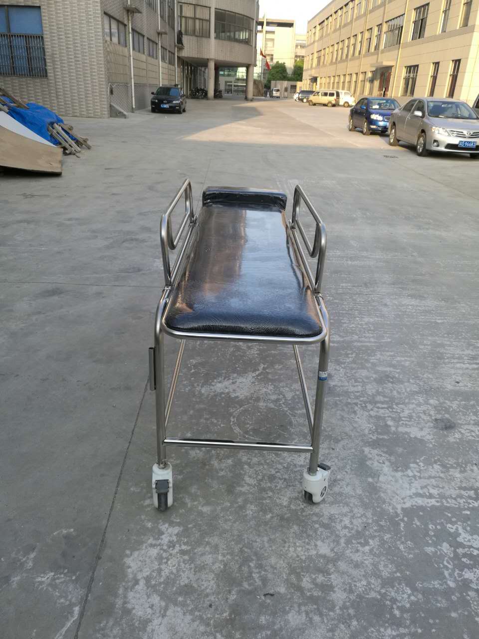无磁转运床